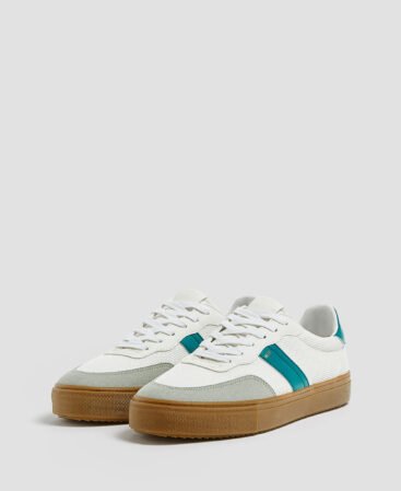 Simple retro suede sneakers