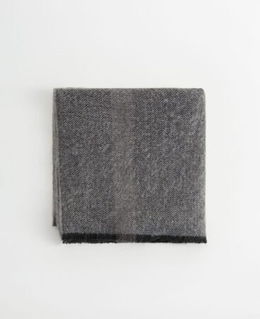 Gocco Suede grey scarves